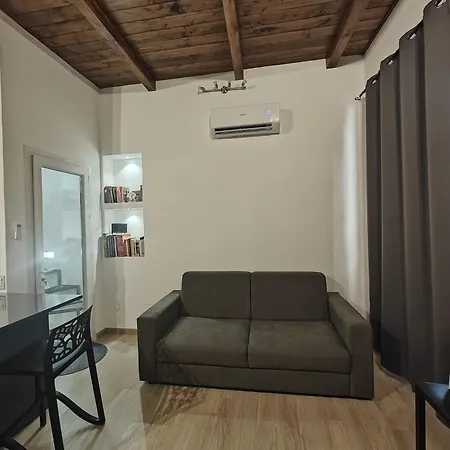 Stampace House Apartment *